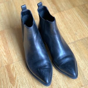 STEVE MADDEN - Jonnd Black Leather Boots